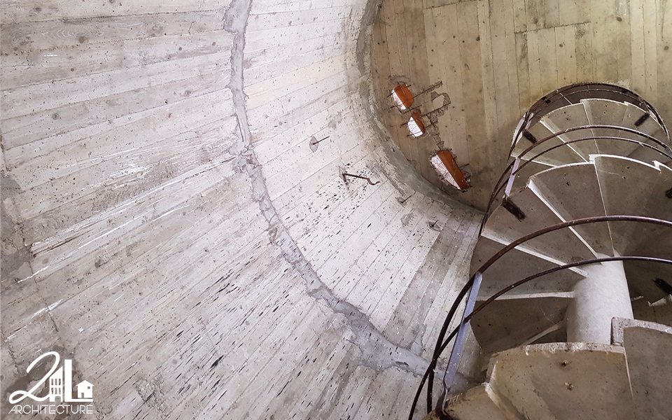 Transformation d’un château d’eau en habitation atypique