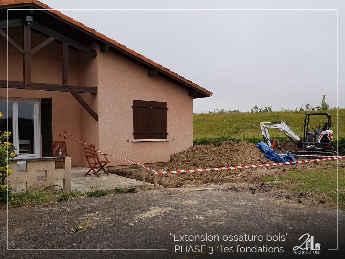 Suivez le chantier de la construction d'une extension en ossature bois. Phase 3, les fondations